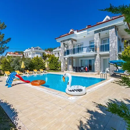 Vila Yasam Park Rena Villalari Oeluedeniz Fethiye